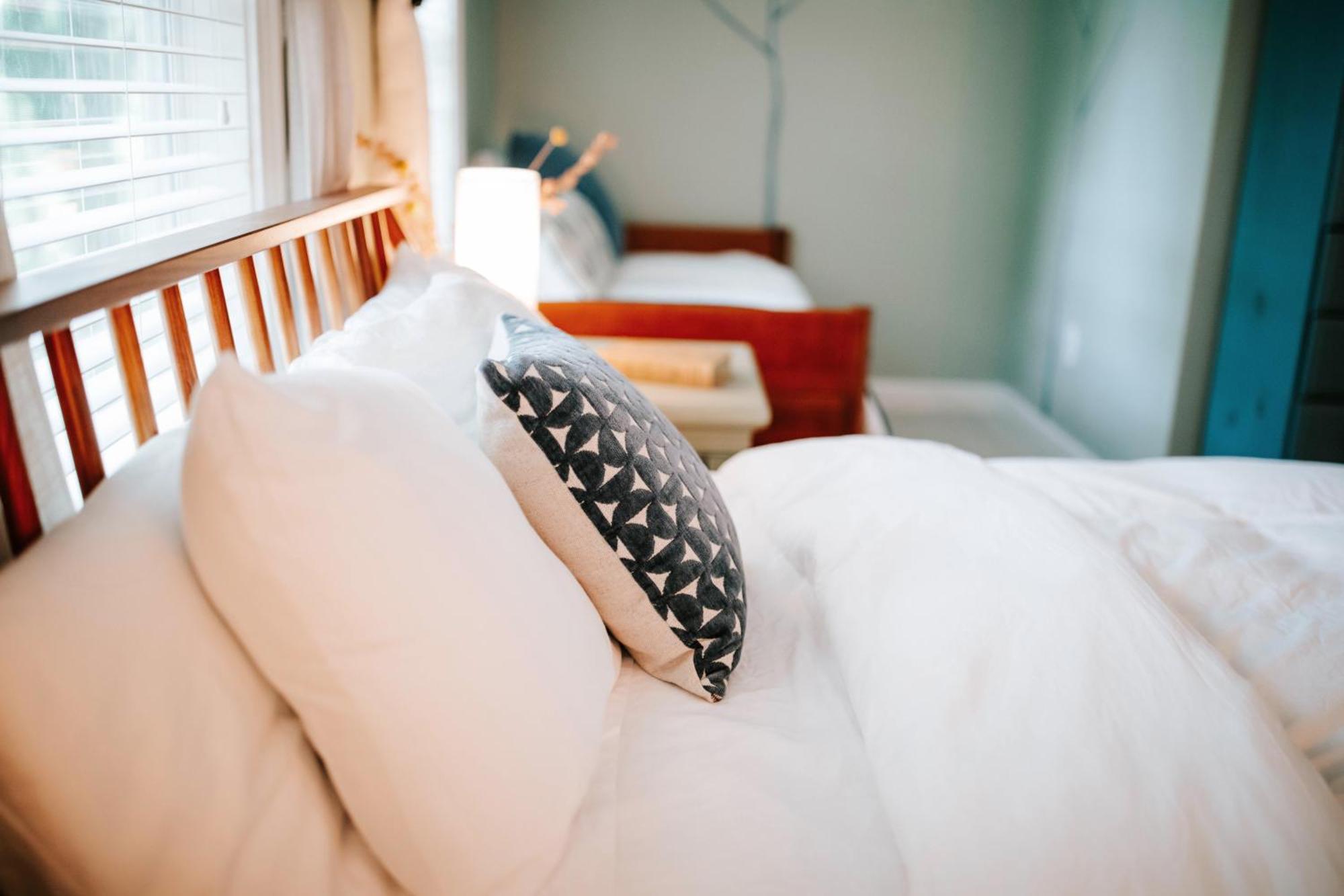 Cozy Cottage - Walk To Campus, Stadium, Downtown أثينز، أوهايو المظهر الخارجي الصورة