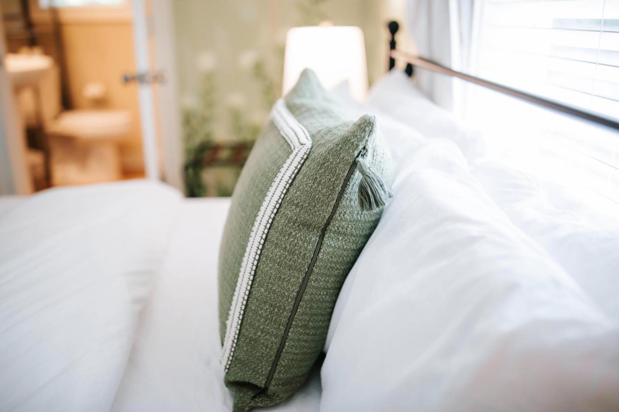 Cozy Cottage - Walk To Campus, Stadium, Downtown أثينز، أوهايو المظهر الخارجي الصورة