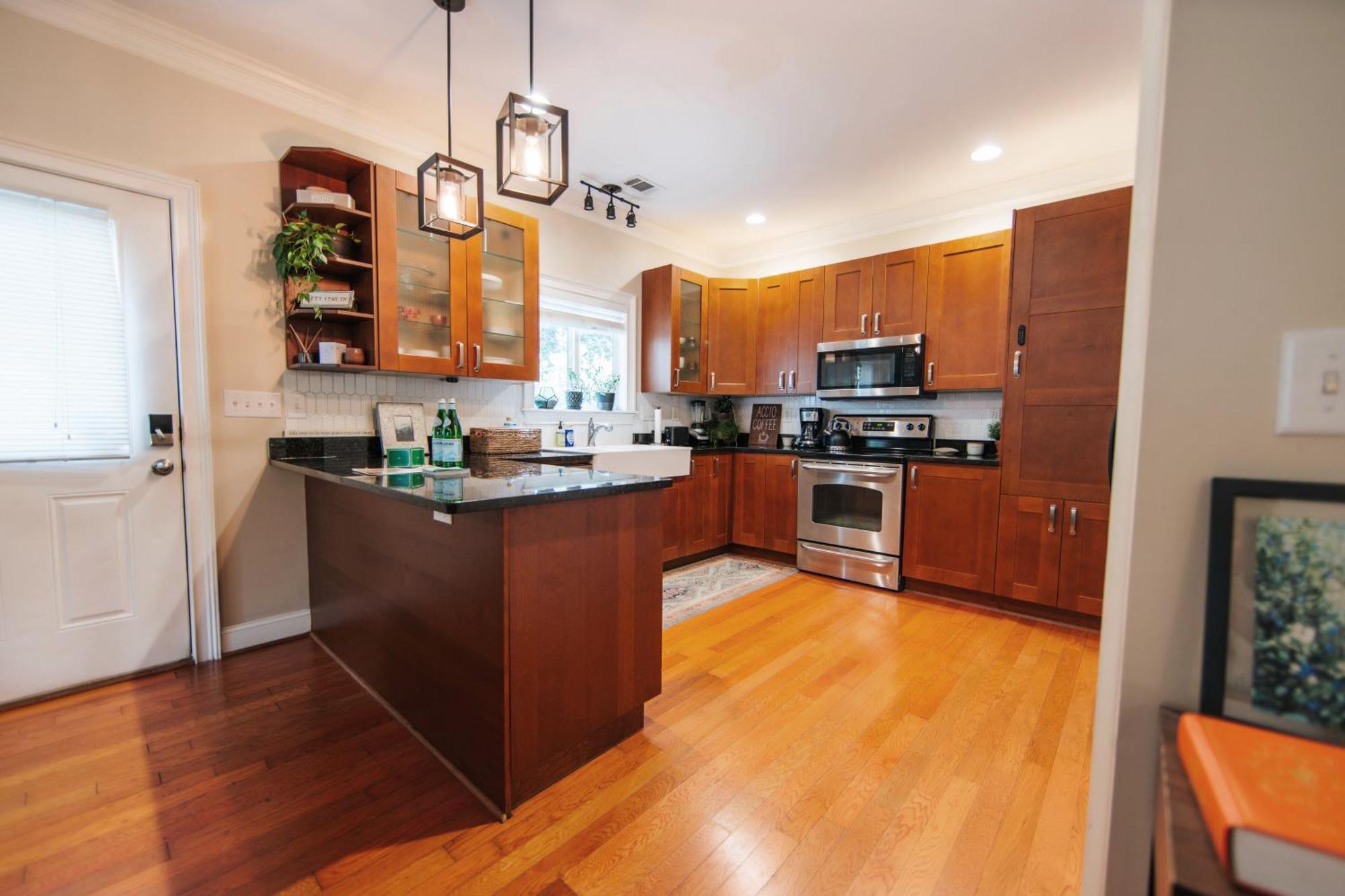 Cozy Cottage - Walk To Campus, Stadium, Downtown أثينز، أوهايو المظهر الخارجي الصورة