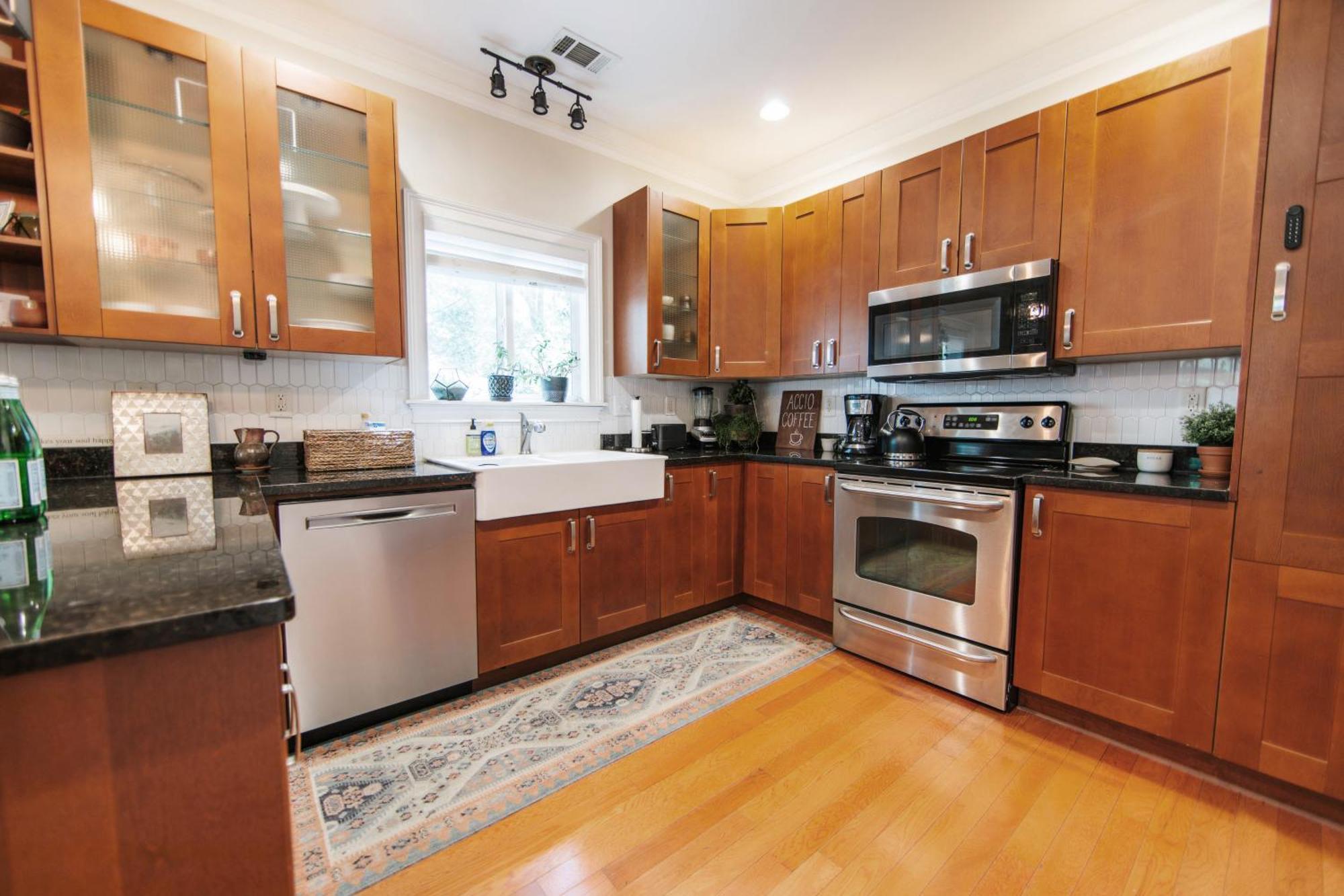 Cozy Cottage - Walk To Campus, Stadium, Downtown أثينز، أوهايو المظهر الخارجي الصورة